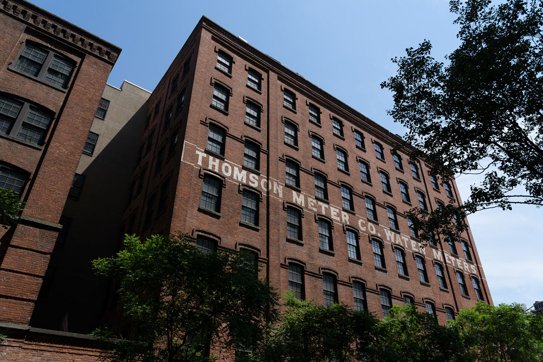 Backsteinbau von von Thomson Meter