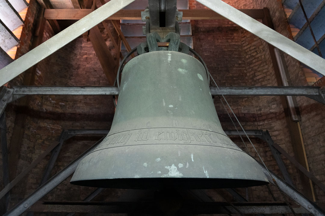 Glocke im Kirchturm von St. Gertrud Altenwerder
